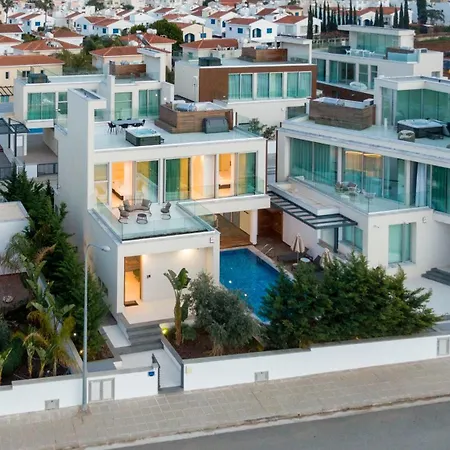 Seaview Luxury Jacuzzi & Pool! 2 Min *