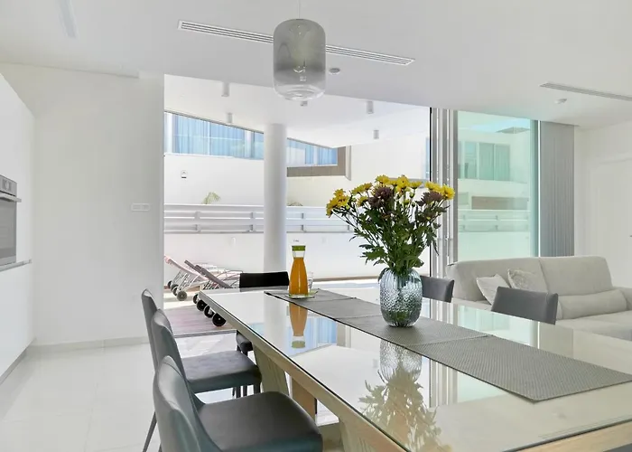 Villa Seaview Luxury Jacuzzi & Pool! 2 Min *