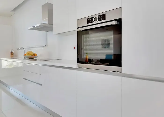 Villa Seaview Luxury Jacuzzi & Pool! 2 Min Protaras