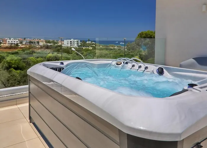 Villa Seaview Luxury Jacuzzi & Pool! 2 Min *