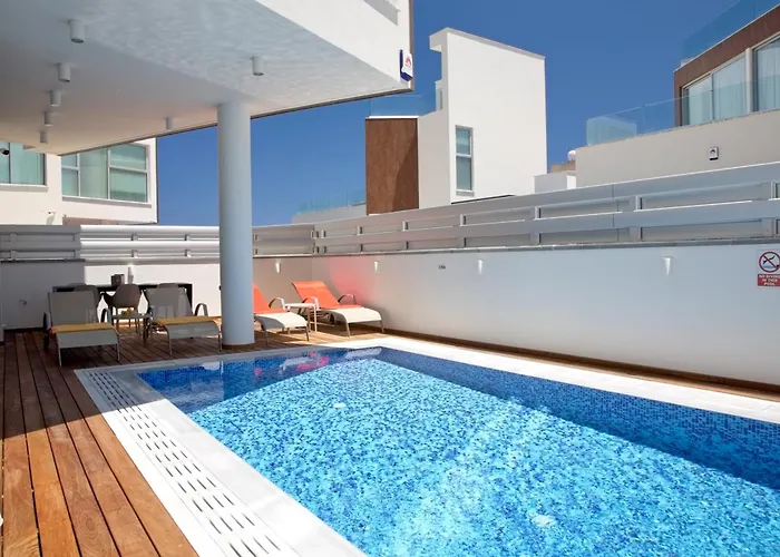 Seaview Luxury Jacuzzi & Pool! 2 Min * Protaras