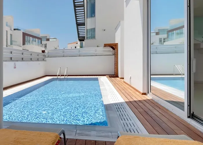 Villa Seaview Luxury Jacuzzi & Pool! 2 Min *