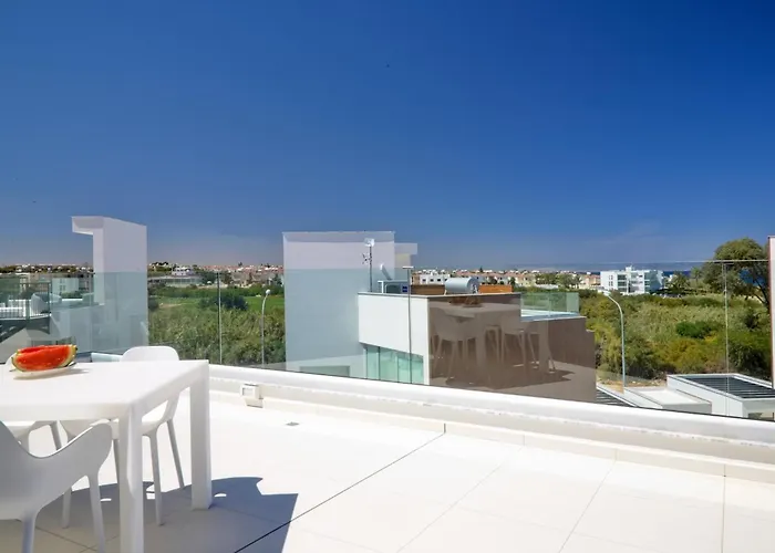 Seaview Luxury Jacuzzi & Pool! 2 Min Villa *