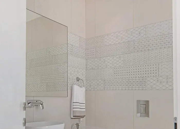 Seaview Luxury Jacuzzi & Pool! 2 Min *