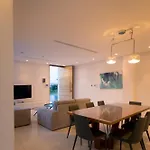 Willa Seaview Luxury Jacuzzi & Pool! 2 Min