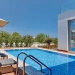 Seaview Luxury Jacuzzi & Pool! 2 Min Willa