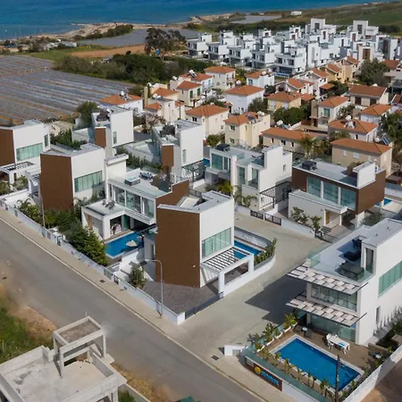 Seaview Luxury Jacuzzi & Pool! 2 Min
