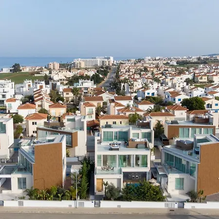 Seaview Luxury Jacuzzi & Pool! 2 Min Villa Protaras