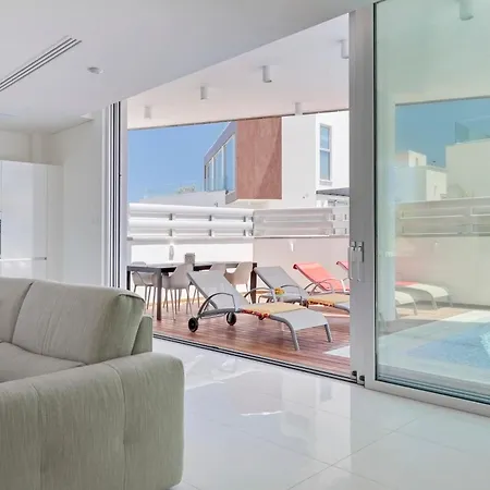 Seaview Luxury Jacuzzi & Pool! 2 Min فيلة *