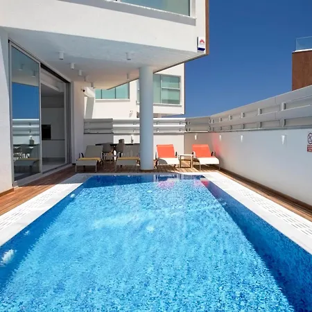 Seaview Luxury Jacuzzi & Pool! 2 Min فيلة *