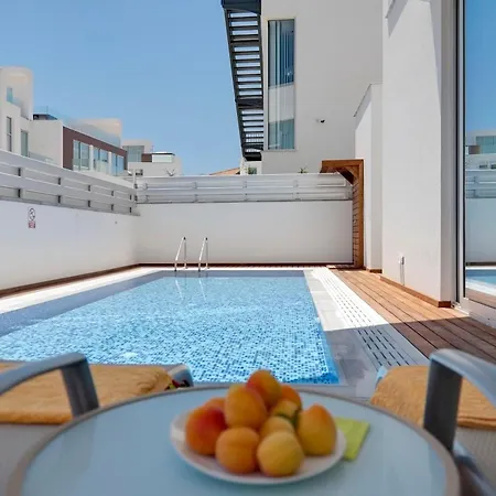 Seaview Luxury Jacuzzi&pool! 2 Min Villa Protaras