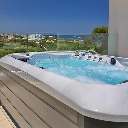 Villa Seaview Luxury Jacuzzi&pool! 2 Min *