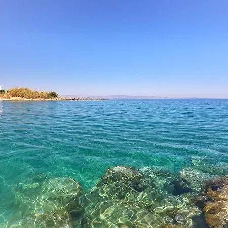 Seaview Luxury Jacuzzi & Pool! 2 Min Protaras