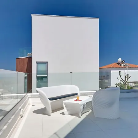 Seaview Luxury Jacuzzi&pool! 2 Min