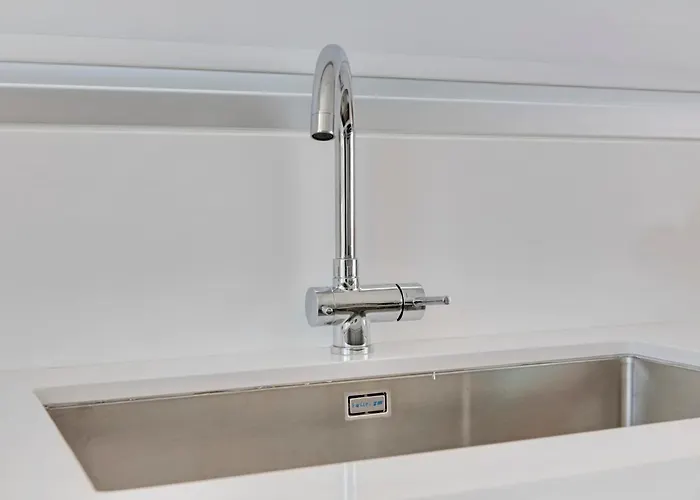 Seaview Luxury Jacuzzi & Pool! 2 Min