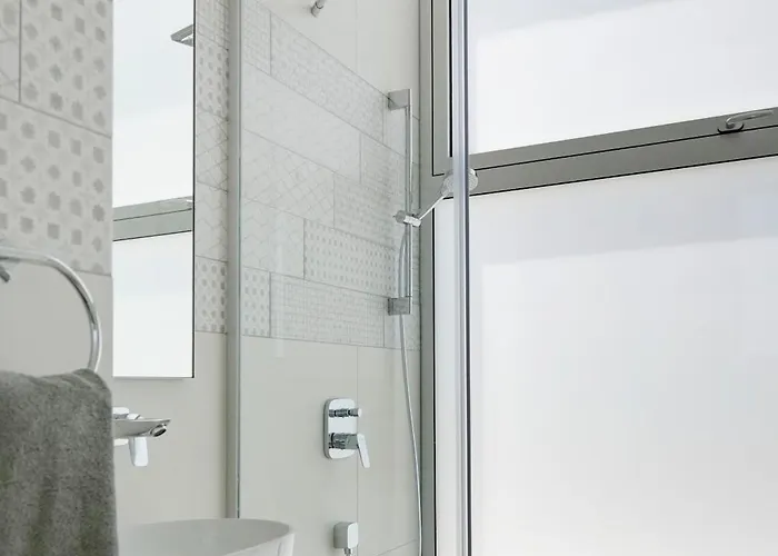 Seaview Luxury Jacuzzi & Pool! 2 Min 别墅 普罗塔拉斯