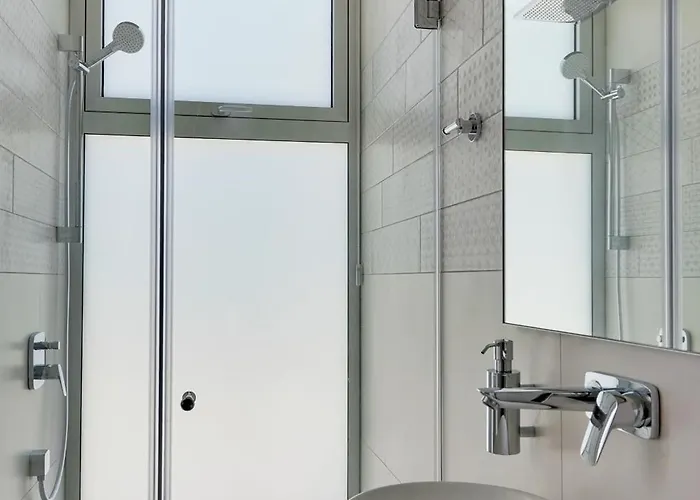 Seaview Luxury Jacuzzi & Pool! 2 Min *