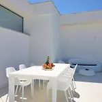 וילה Seaview Luxury Jacuzzi & Pool! 2 Min פרוטאראס