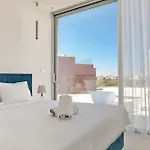 Seaview Luxury Jacuzzi & Pool! 2 Min *