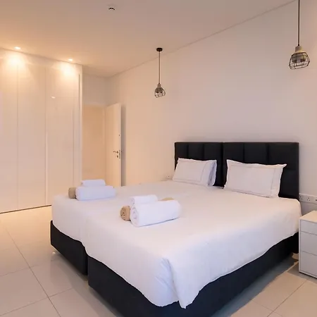 Seaview Luxury Jacuzzi & Pool! 2 Min * פרוטאראס