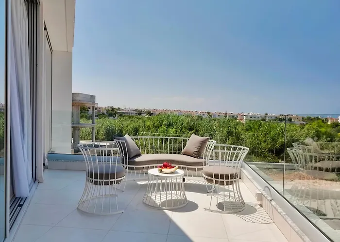 Seaview Luxury Jacuzzi & Pool! 2 Min Vila *