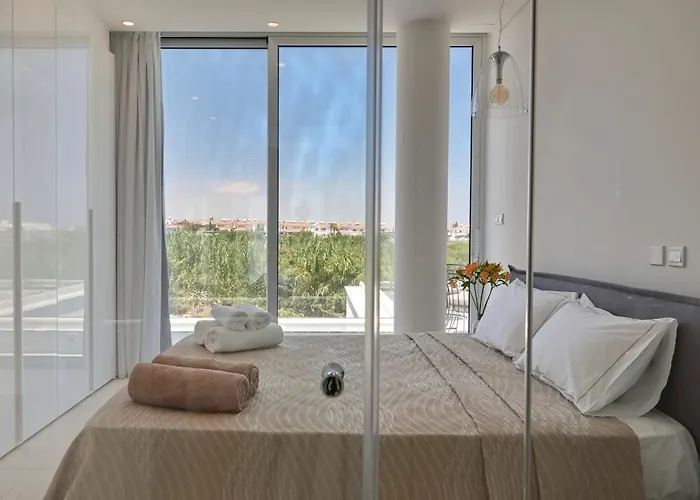 Seaview Luxury Jacuzzi & Pool! 2 Min Vila